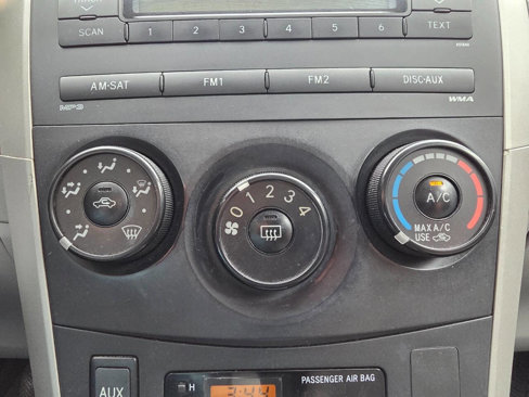 Used 2010 Toyota Corolla LE image 14