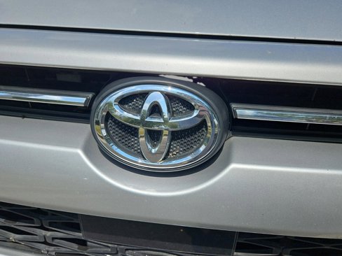 Used 2020 Toyota 4Runner SR5 image 28