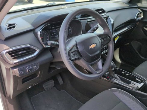 Used 2021 Chevrolet TrailBlazer LT w/ Convenience Package image 10