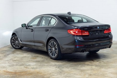 Used 2019 BMW 530i xDrive image 12