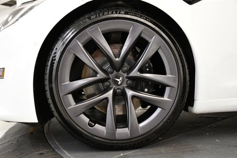 Used 2022 Tesla Model S image 15