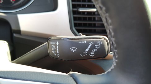 Used 2021 Volkswagen Atlas SE image 17