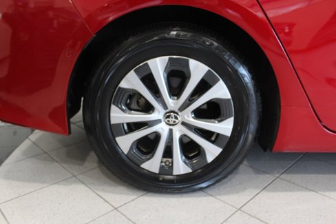 Used 2021 Toyota Prius Prime Limited image 18