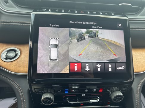 Used 2021 Jeep Grand Cherokee L Summit image 21