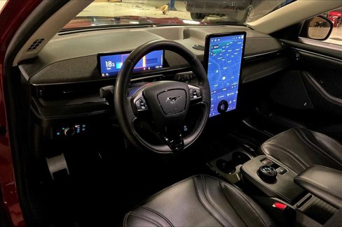 Used 2021 Ford Mustang Mach-E Premium image 16