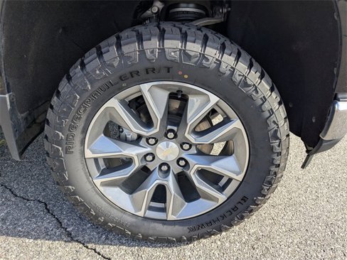 Used 2022 Chevrolet Silverado 1500 LT image 11
