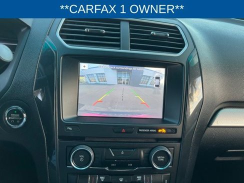 Used 2017 Ford Explorer XLT w/ Equipment Group 202A image 10