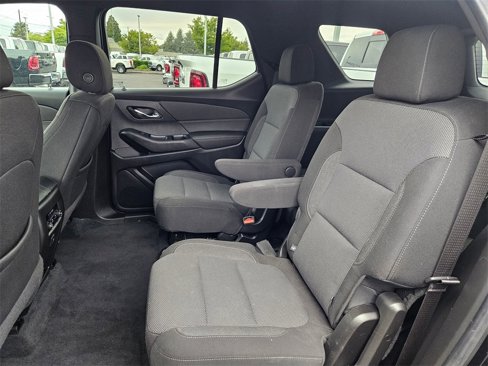 Used 2022 Chevrolet Traverse LT image 26