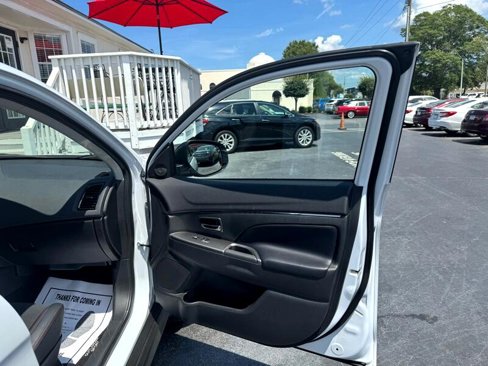 Used 2022 Mitsubishi Outlander Sport SE image 29