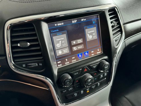 Used 2018 Jeep Grand Cherokee Limited image 16