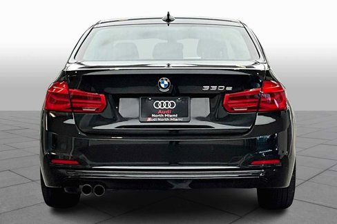 Used 2017 BMW 330e image 4