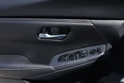 Used 2024 Nissan Sentra SV image 23