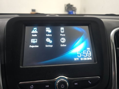 Used 2018 Chevrolet Equinox LT image 25