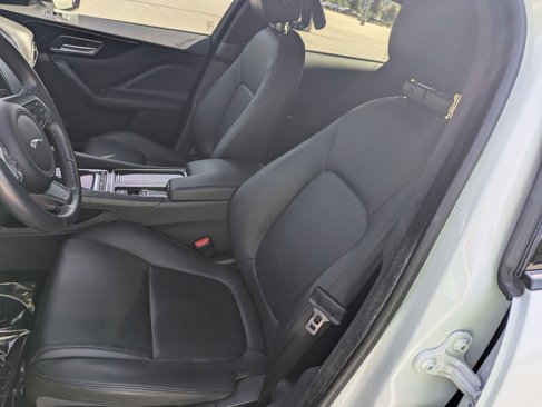 Used 2020 Jaguar F-PACE Premium image 19