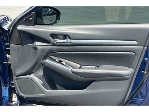Used 2024 Nissan Altima 2.5 SR w/ SR Premium Package image 20