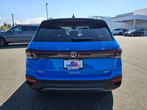 New 2025 Volkswagen Taos SE image 4