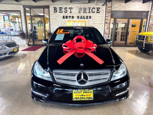 Used 2012 Mercedes-Benz C 300 4MATIC Sedan image 2