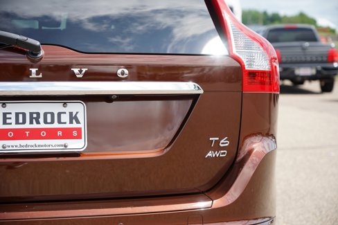 Used 2016 Volvo XC60 T6 Platinum w/ Protection Package image 10