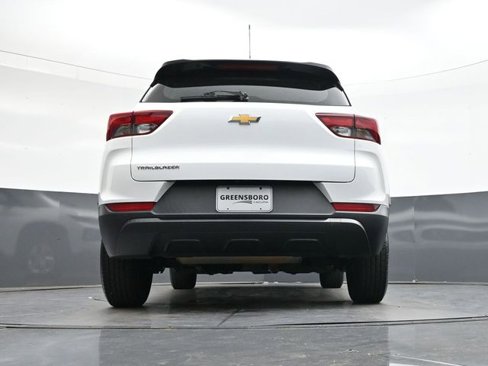 Used 2021 Chevrolet TrailBlazer L image 32