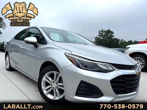 Used 2019 Chevrolet Cruze LT image 1
