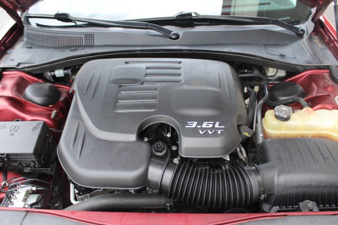 Used 2016 Chrysler 300 Limited image 9