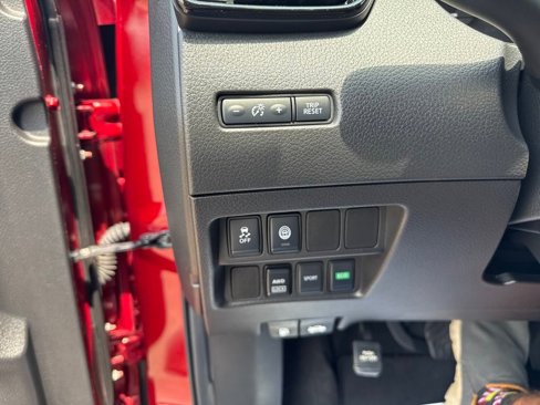 Certified 2020 Nissan Rogue Sport SV image 14