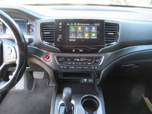 Used 2020 Honda Pilot EX image 19