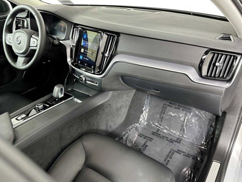 Certified 2025 Volvo S60 B5 Core image 26