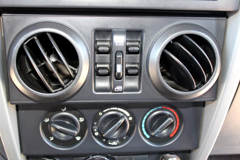 Used 2007 Jeep Wrangler Unlimited Rubicon w/ PWR Convenience Group image 71