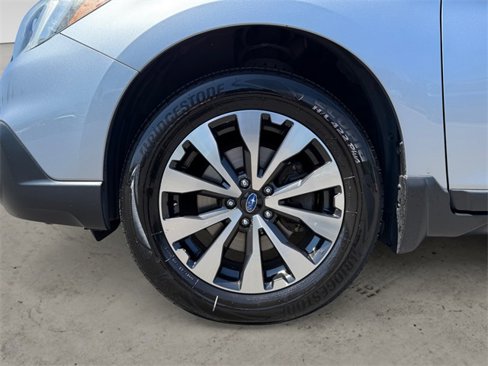 Used 2015 Subaru Outback 2.5i Limited image 14