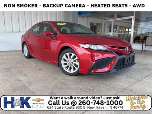 Used 2023 Toyota Camry SE image 1
