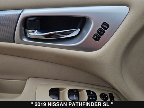 Used 2019 Nissan Pathfinder SL w/ SL Premium Package image 15