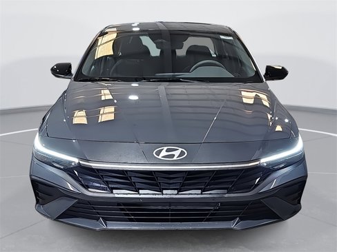 New 2025 Hyundai Elantra Sport image 8