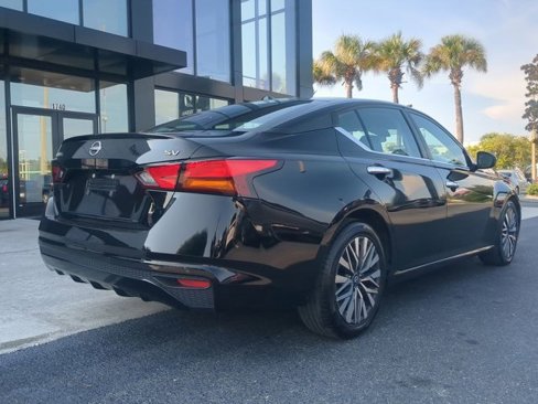 Used 2023 Nissan Altima 2.5 SV image 3