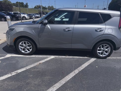 Used 2025 Kia Soul LX w/ LX Technology Package image 1