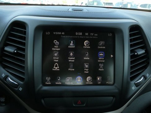 Used 2016 Jeep Cherokee Limited image 6