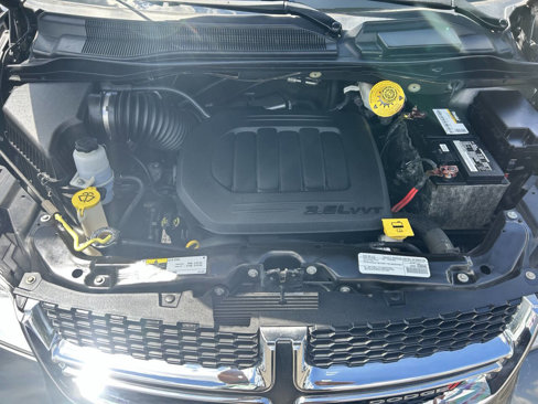 Used 2019 Dodge Grand Caravan SXT image 24