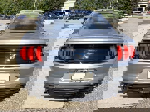 Used 2020 Ford Mustang Premium image 13