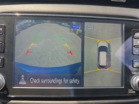 Used 2021 Nissan Kicks SR image 24
