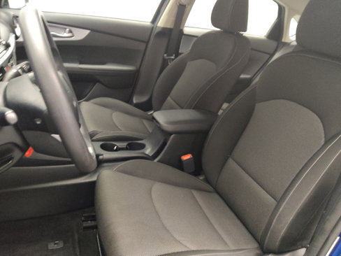 Used 2023 Kia Forte LXS image 17