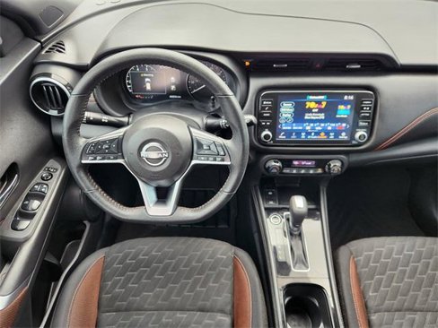 Used 2022 Nissan Kicks SR image 27