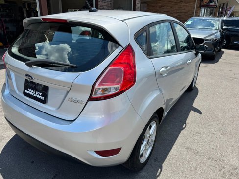 Used 2018 Ford Fiesta SE image 12