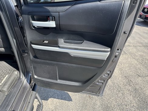 Used 2017 Toyota Tundra SR5 image 32