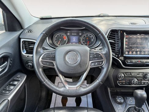 Used 2019 Jeep Cherokee Limited w/ Technology Group image 12