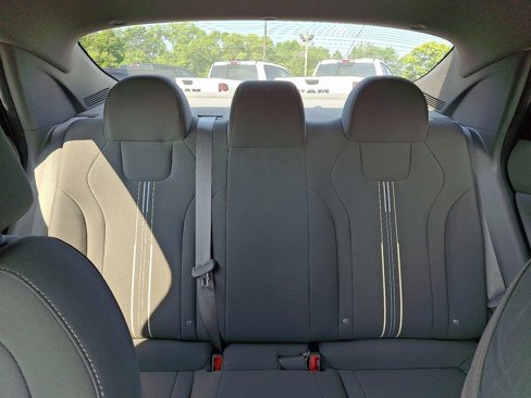 Used 2022 Hyundai Elantra SEL image 20