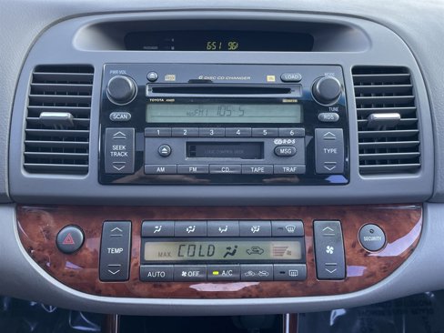 Used 2002 Toyota Camry XLE image 29