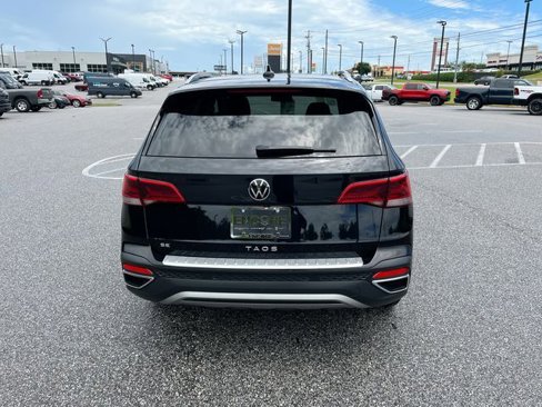 Used 2022 Volkswagen Taos SE image 33