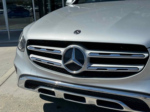 Used 2020 Mercedes-Benz GLC 300 4MATIC image 13