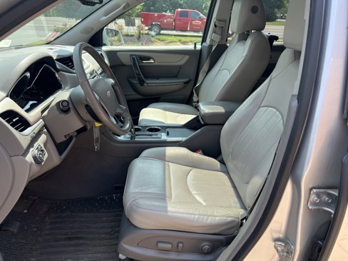 Used 2017 Chevrolet Traverse Premier image 12