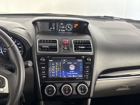 Used 2018 Subaru Forester 2.5i Limited image 22